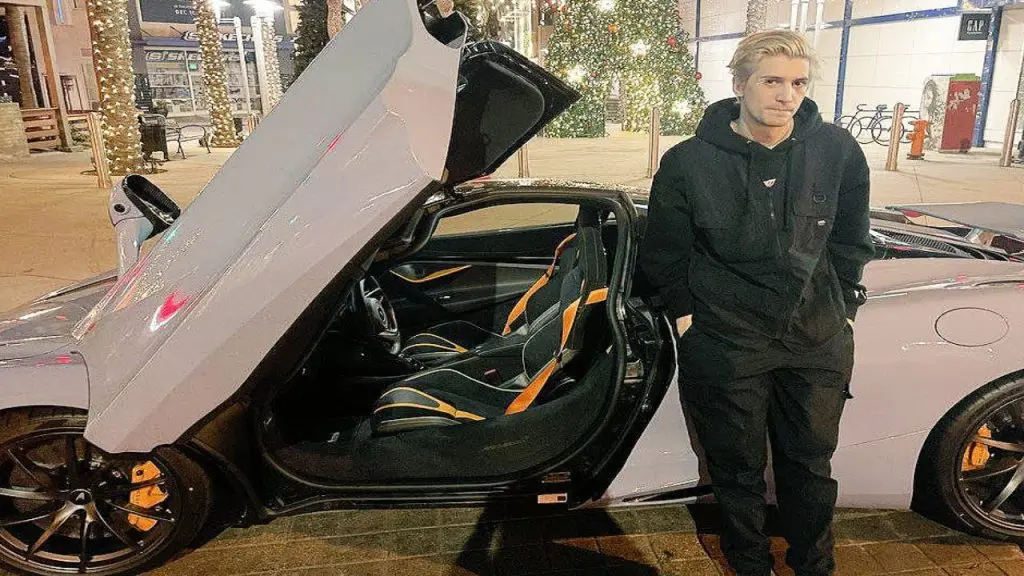 xQc McLaren sports car owned by Adept