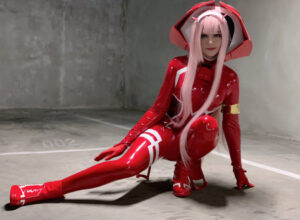 Sneaky shows off new spandex Zero Two cosplay, as voted for by fans