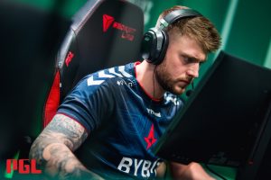 Was k0nfig removed from Astralis due to a fist fight in Malta?