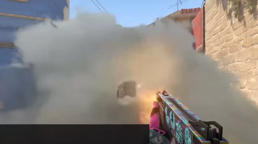 CS2 shotgun smoke interaction