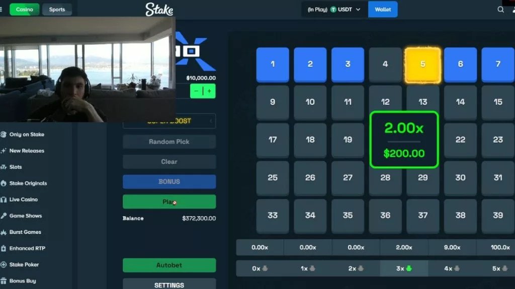 Trainwreckstv playing Keno Xtreme