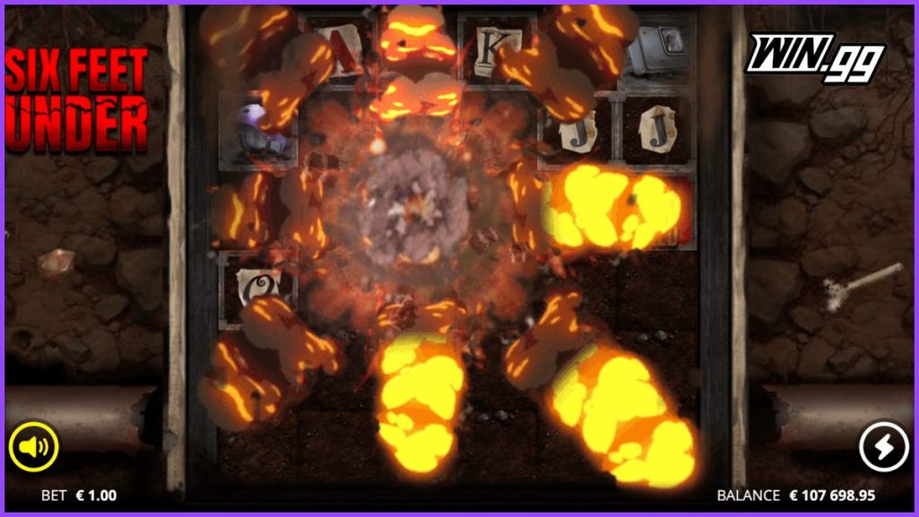 Six Feet under slot